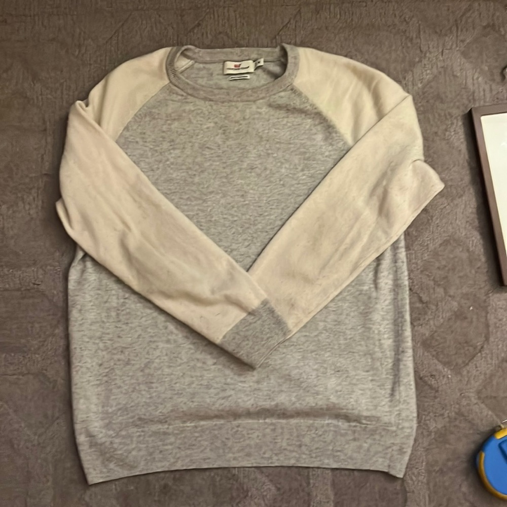 Vineyard Vines. Sweater. With cashmere. Medium. Donated 5/30